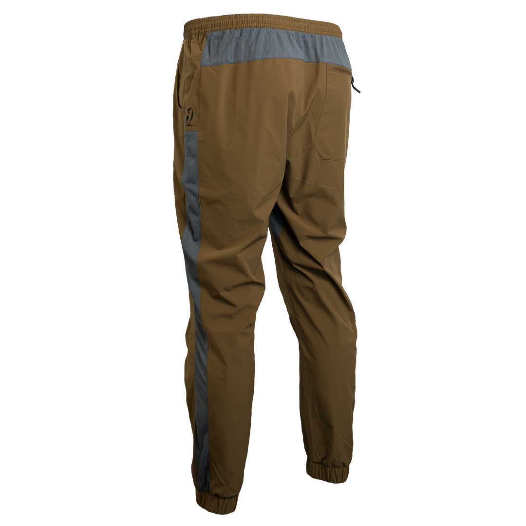 Angled rear view of Skyline Trail Joggers